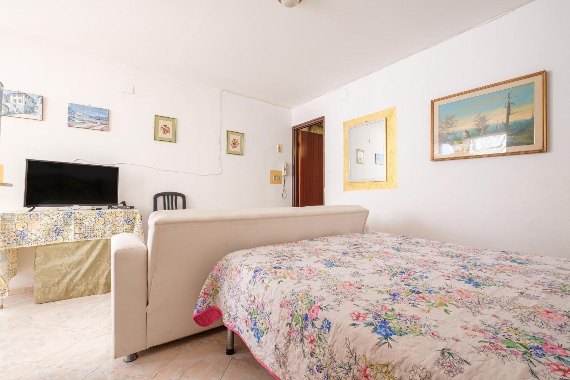 Casa Del Girasole Holiday home Letojanni